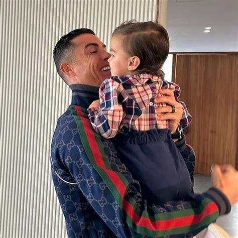 Cristiano Ronaldo Se Emociona Al Escuchar A Su Hija Bella Esmeralda