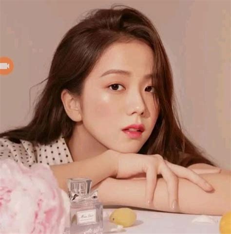 Pin By Sunshine Suhana On Pins By You Blackpink Jisoo Blackpink Kim