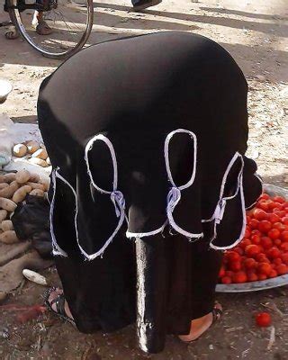 Candid Arab Ass Voyeur Big Mature Butt Street Booty Porn Pictures XXX Photos Sex Images