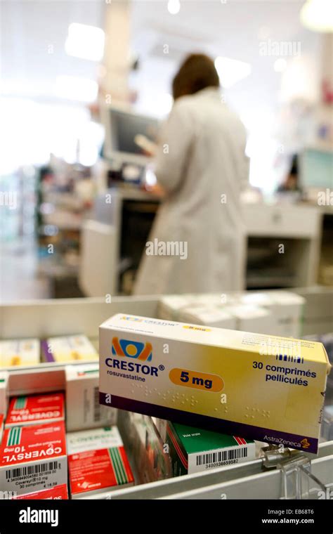 Rosuvastatin hi-res stock photography and images - Alamy