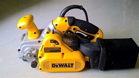 HERRAMIENTAS ELECTRICAS Lijadora De Banda DEWALT DW433 PERU LIMA