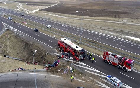 Wypadek autobusu na A4 Są ofiary Śledztwo będzie prowadzone w