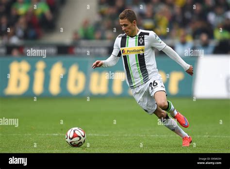 Moenchengladbach Germany 11th Apr 2015 Gladbach S Thorgan Hazard In