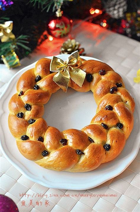 Christmas Bread Wreath Recipe Cranberry And Rosemary Christmas Wreath