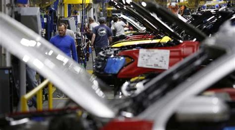 UAW Members Walk Out at Ford Kentucky Truck Plant | Transport Topics