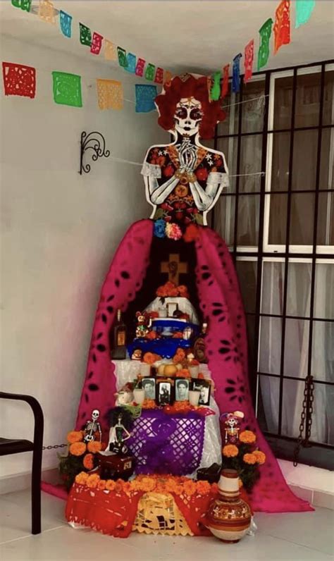 Pin by Karina González de Camarillo on Altar muertos Halloween yard