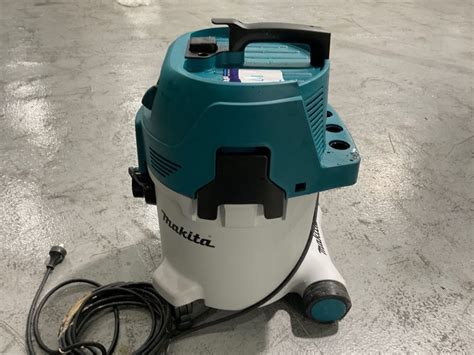 Dnl Makita 1200w 30l Wetdry M Class Dust Extraction Vacuum Vc3012mx1