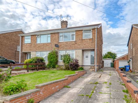 3 Bed Semi Detached House For Sale In Broomfield Avenue Hasland