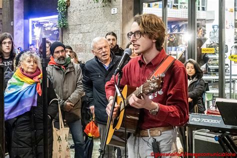 Manifestazione Contro Tutte Le Guerre Report Pistoia Flickr