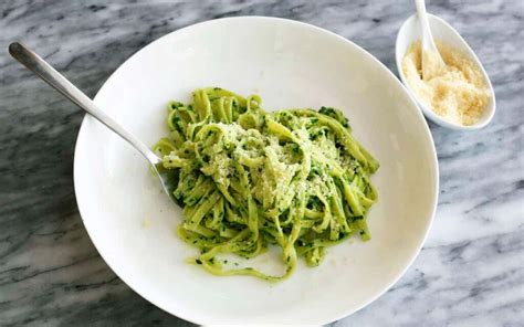 Receta De Tallarines Al Pesto Con Espinacas Y Nueces Receta F Cil