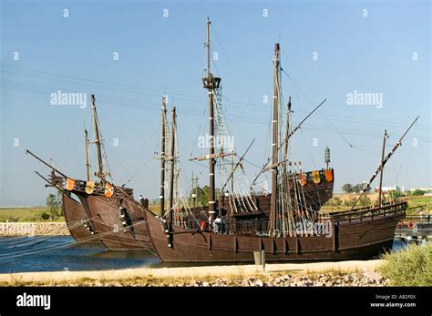 Nina, pinta santa maria hi-res stock photography and images - Alamy