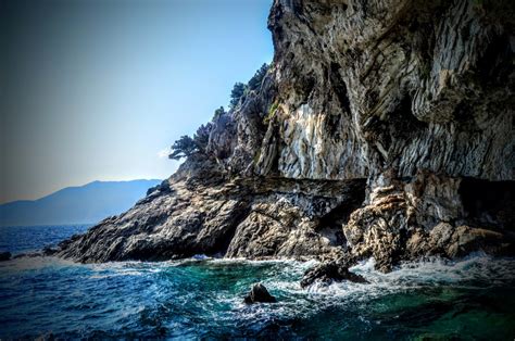 無料画像 ビーチ 風景 海岸 自然 屋外 岩 海洋 山 空 波 石 夏 形成 崖 湾 地形 水域 ケープ