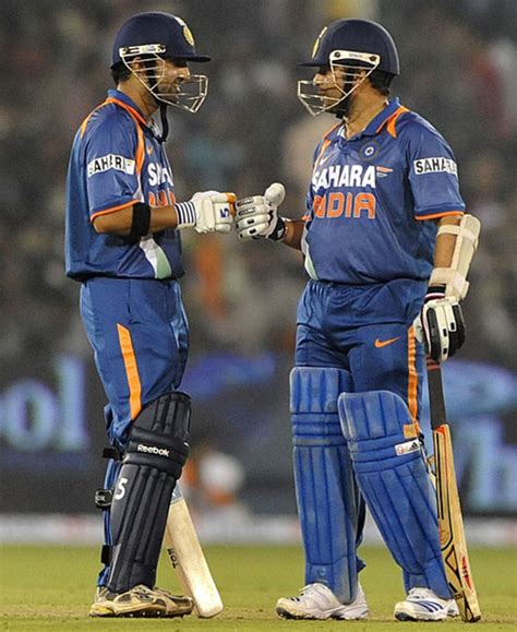 Sachin Tendulkar And Gautam Gambhir Bring Up Their Half Century Stand