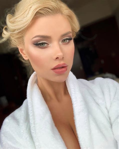 Viktoria Apanasenko On Instagram Beuty Victoria Crystals Makeup