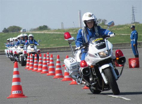 新任白バイ隊員、訓練の効果測定 「模範となる運転を」 ／埼玉 毎日新聞