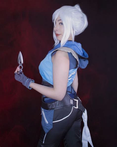 Jett Valorant Cosplay