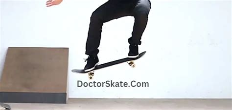 10 Easiest Skateboard Tricks For Beginners [Master The Basics]