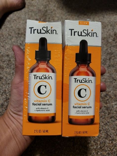 TRUSKIN Vitamin C Serum For Face Topical Facial Serum With Hyaluronic