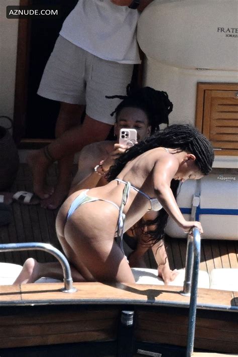 Halle Bailey Sexy Seen With Scott Bridgeway Flashing Her Hot Tits And Butt In A Skimpy Bikini