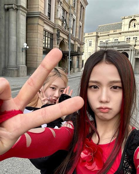 Jisoo Do Blackpink Rosé And Jisoo Blackpink Jisoo Rosé And Jennie