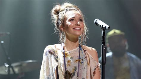 Lauren Daigles ‘you Say Sets Billboard Record With 100 W News And Reporting