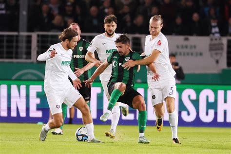 FC Erzgebirge Aue verliert gegen Preußen Münster Veilchen kommen unter