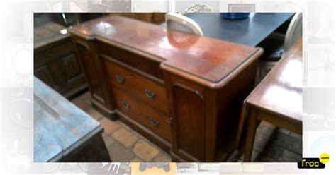 Achat DRESSOIR ACAJOU 2P 3TIR Occasion Etterbeek Troc