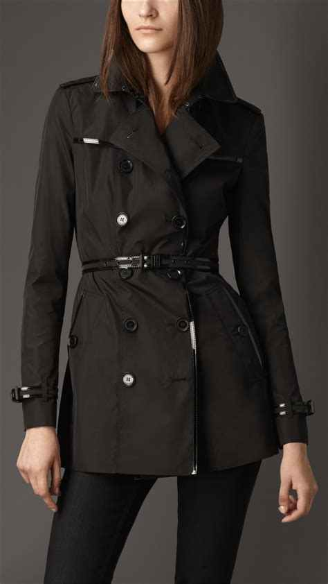 Burberry Short Slim Fit Patent Trim Trench Coat In Black Lyst