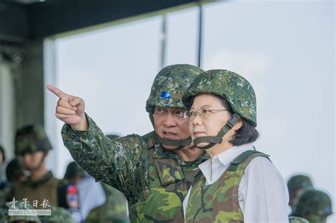 断交噩耗令台当局心慌 蔡英文辩称系大陆打压 蔡英文 台湾 大陆 新浪军事 新浪网