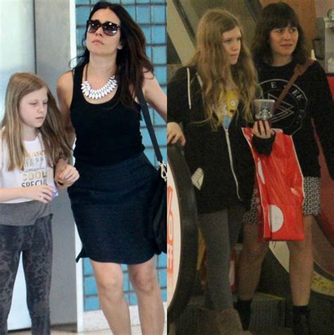 Foto Alessandra Negrini foi às compras a filha Betina de 12 anos