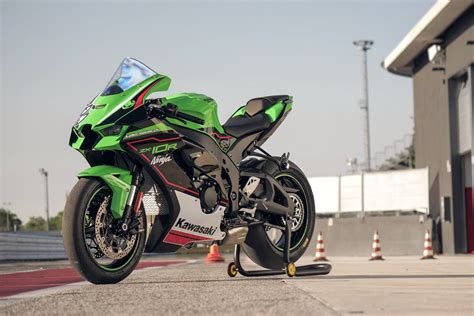 Kawasaki Ninja ZX 10R Test Vom Neuen Modell 2021