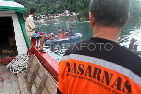 PENCARIAN NELAYAN HILANG ANTARA Foto