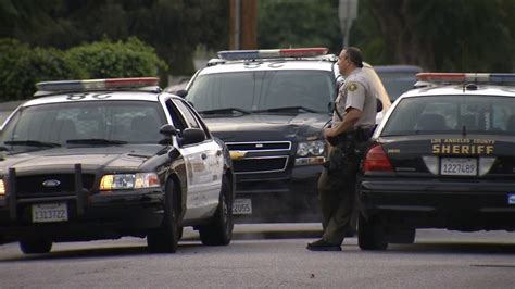 Los Angeles County Sheriffs Deputies Seeking Compton Burglary Suspect