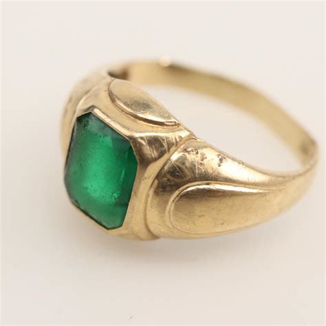 10kt Gold Green Stone Ring Property Room