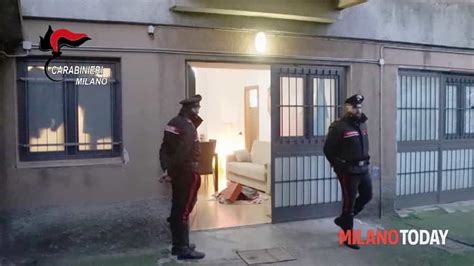 Milano Mistero Su Una Donna Trovata Morta In Casa Aperta Indagine Per