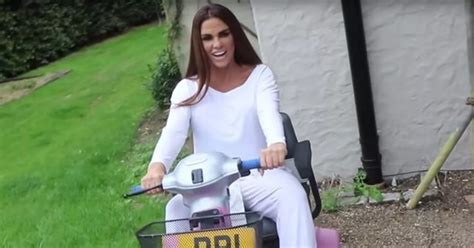 Katie Price Aims To Have Biggest Breasts In Uk As She Gets Th Boob Job Daily Record