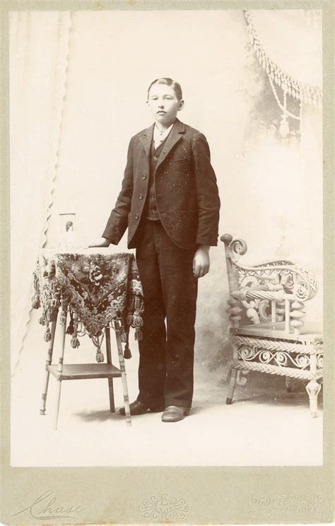 Unidentified Cabinet Card Guttenberg Iowa Photographer Ch Flickr