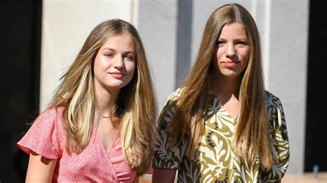 These Are The New Official Photos Of Princess Leonor And Infanta Sofia