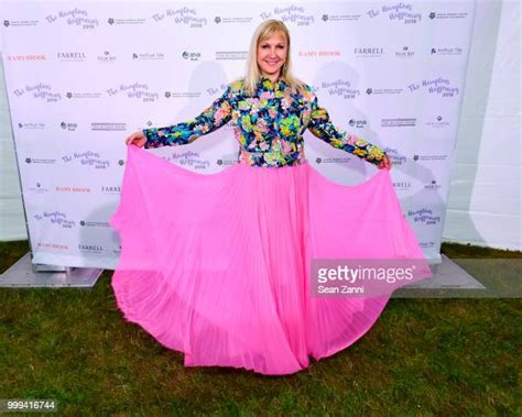 The Samuel Waxman Cancer Research Foundation 14th Annual The Hamptons Happening Photos Et Images