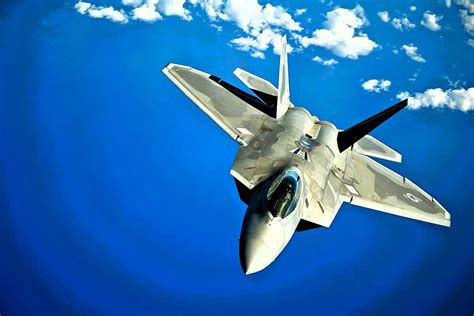 10 World’s Fastest Military Aircraft 2024