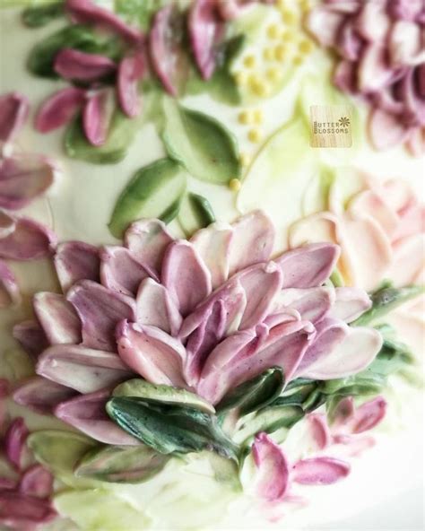 Best 11 Palette Painting Buttercream Flower Cake Floral Skillofking