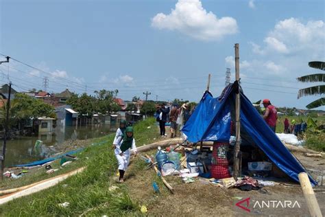 KPU Demak Warga Terdampak Banjir Banyak Yang Kehilangan KTP JPNN