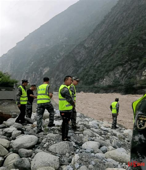 汶川泥石流7人失联：已发现3名遇难者，其中2人是夫妻，另一人正核实身份人员沿河应急