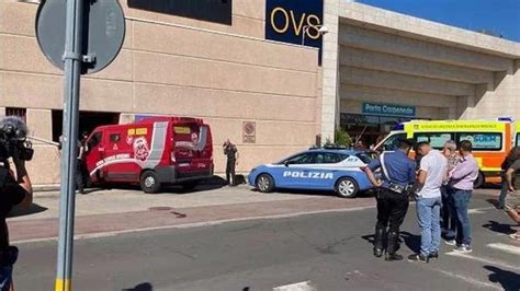 Assalto Con Sparatoria A Un Portavalori Al Centro Commerciale Porte Di