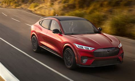 2021 Ford Mustang Mach E California Route 1 Vs GT