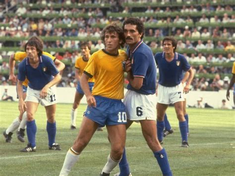 Download 1982 Fifa World Cup Paolo Rossi Wallpaper