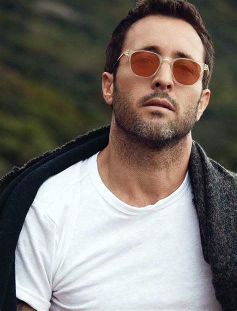Whole Lotta Hot ALEX OLOUGHLIN