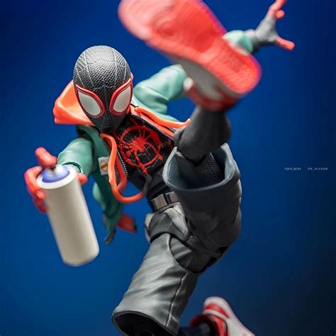 Фигурка Человек-паук: Через вселенные Майлз Моралес / Spider-Man: Into ...