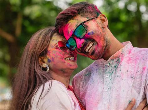 Holi Eye Care Tips Your Go To Holi Eye Care Guide Avoid Contact