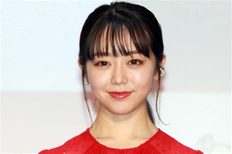 峯岸みなみ、東海オンエア・てつやと結婚を発表 お揃いドレスアップ写真に反響 Sirabee